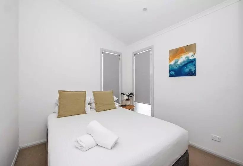 Отель Reflections Forster Beach Holiday Park