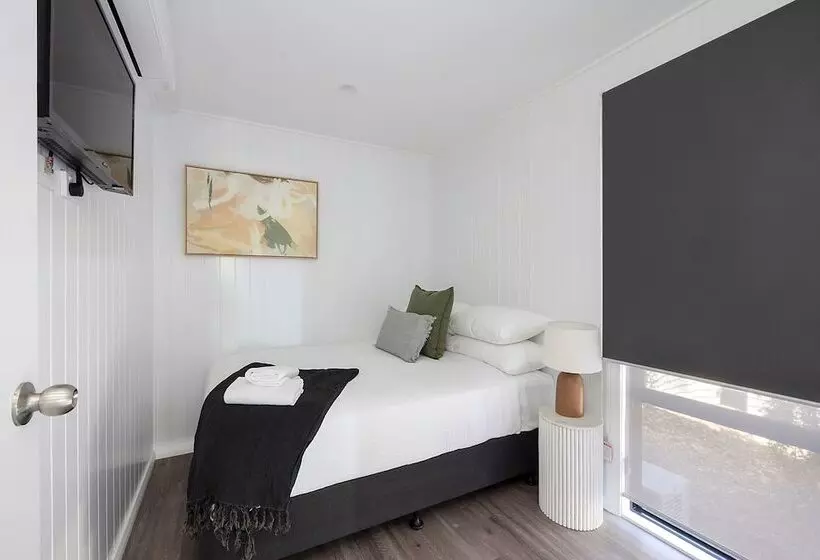 Отель Reflections Forster Beach Holiday Park