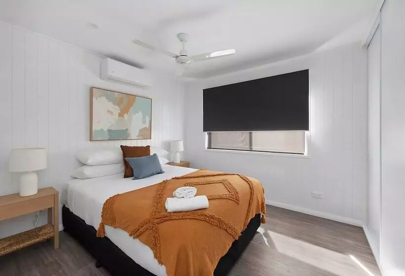 Отель Reflections Forster Beach Holiday Park