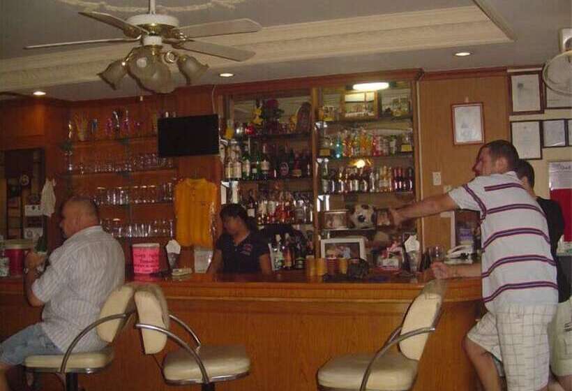 Pensão Nicky's Guesthouse