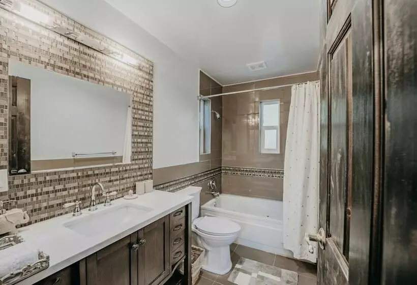 80mbr   Hot Tub   Wifi   Bbq   Wood Stove   Sleeps 9!