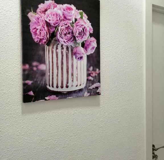 هاستل La Marina