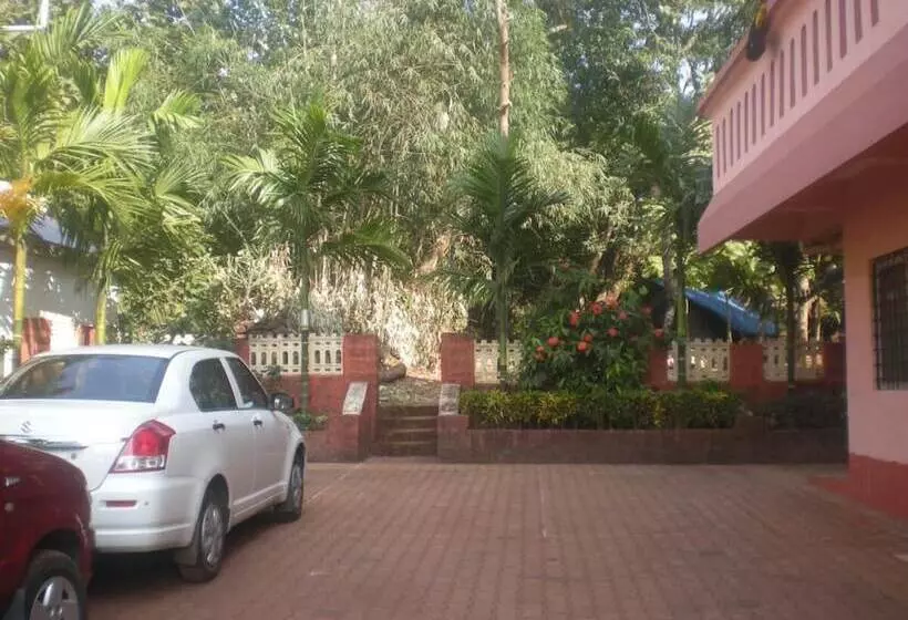 Hotelli Atithi Lodge