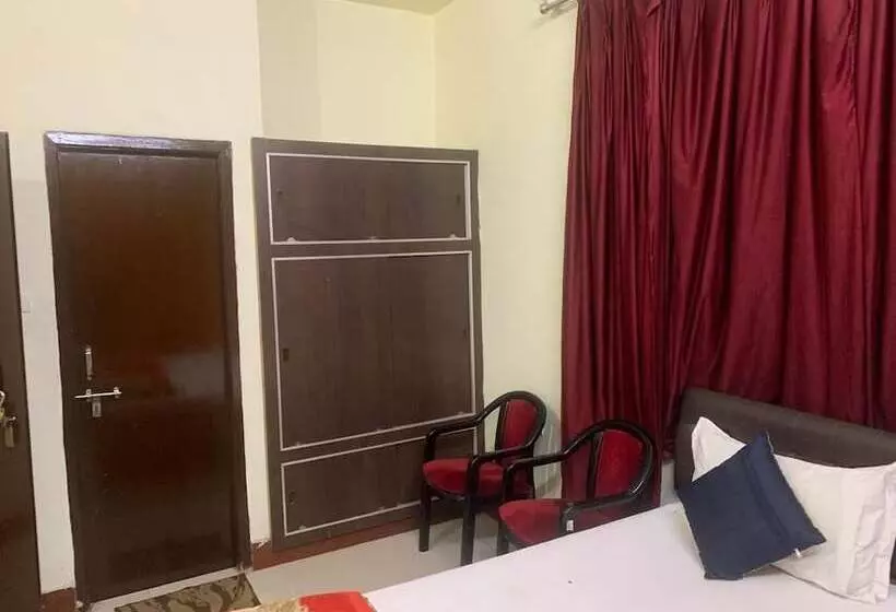 Hotelli Narendra Guest House