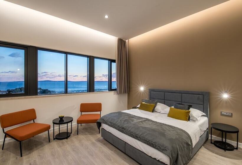 هتل Seascape Luxury Rooms