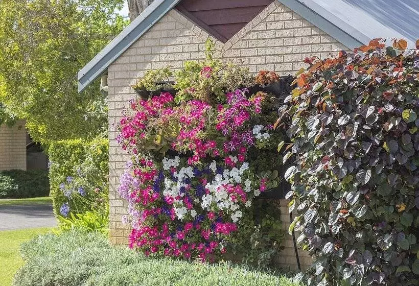 Bayshore Beachside Resort