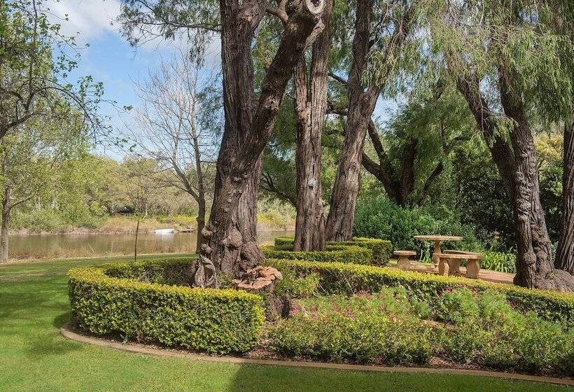 Bayshore Beachside Resort