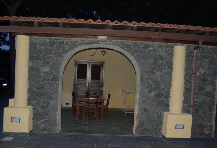 בית מלון כפרי Al Togo Fitness & Relax