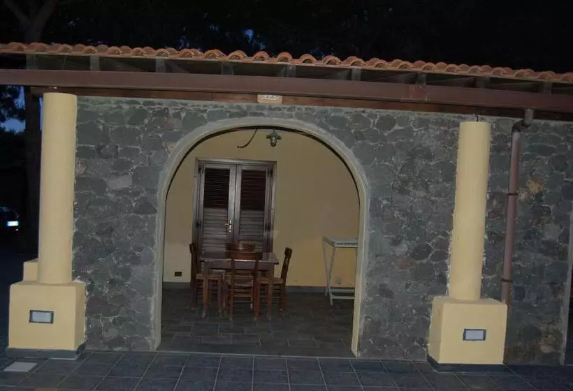 בית מלון כפרי Al Togo Fitness & Relax