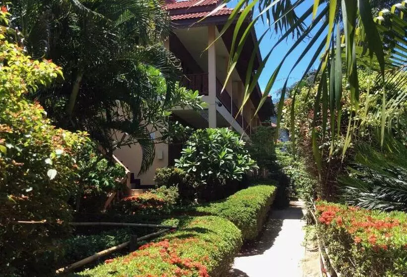 Отель Asia Divers Resort