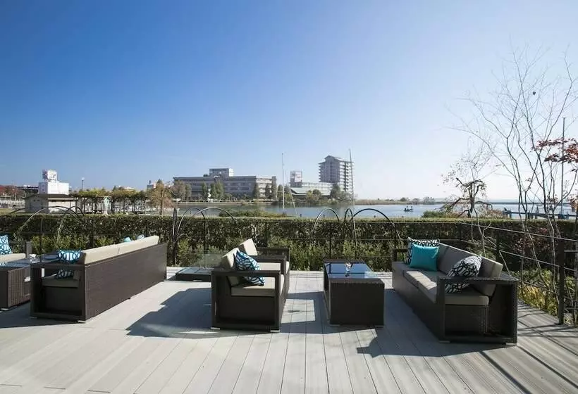 酒店 Biwako Ryokusuitei