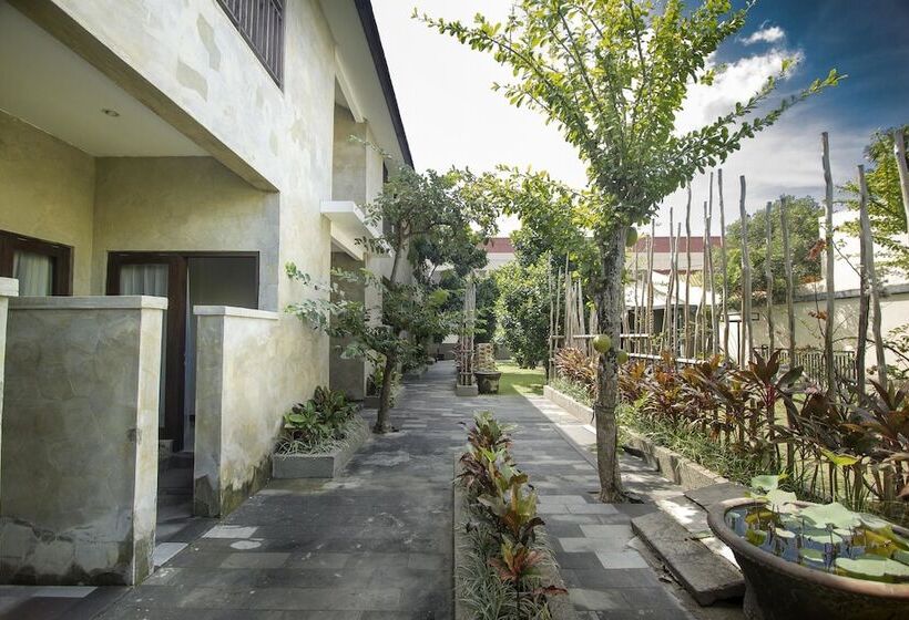 ホテル Cityzen Kuta