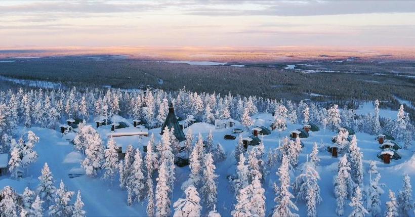 Golden Crown   Levin Iglut