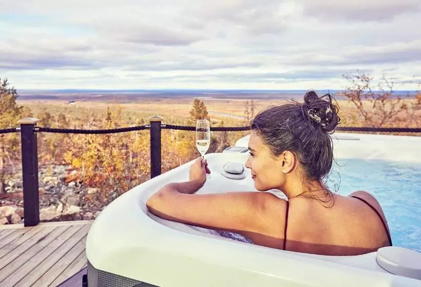 Golden Crown Levin Iglut