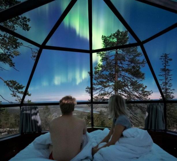 Golden Crown   Levin Iglut