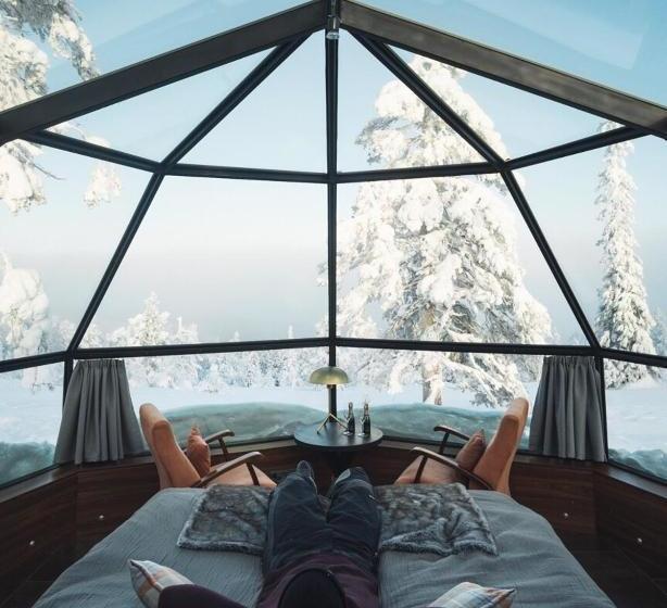 Golden Crown   Levin Iglut