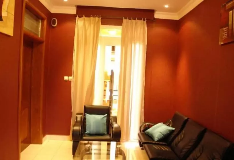 هتل Kwetu Residence Inn