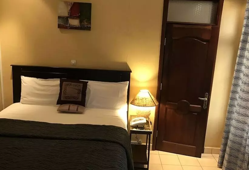 هتل Kwetu Residence Inn