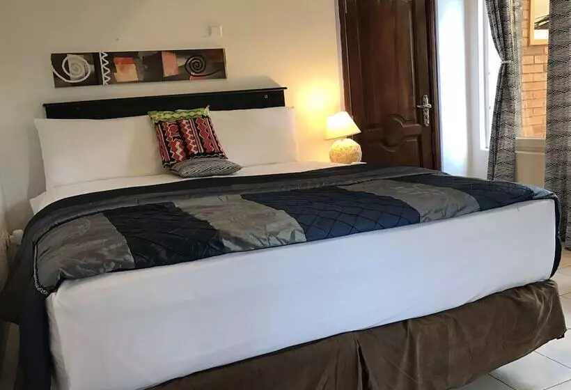 هتل Kwetu Residence Inn