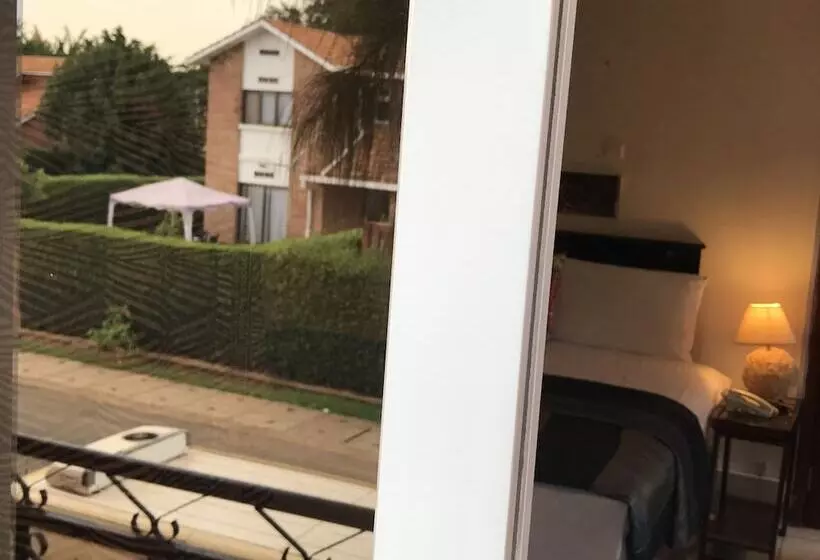 هتل Kwetu Residence Inn