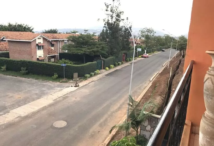 هتل Kwetu Residence Inn