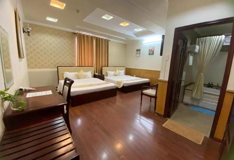 Linh Phuong 8 Hotel   24 Hours Stay