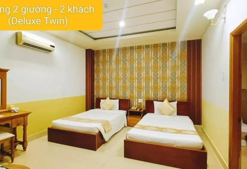 Linh Phuong 8 Hotel   24 Hours Stay