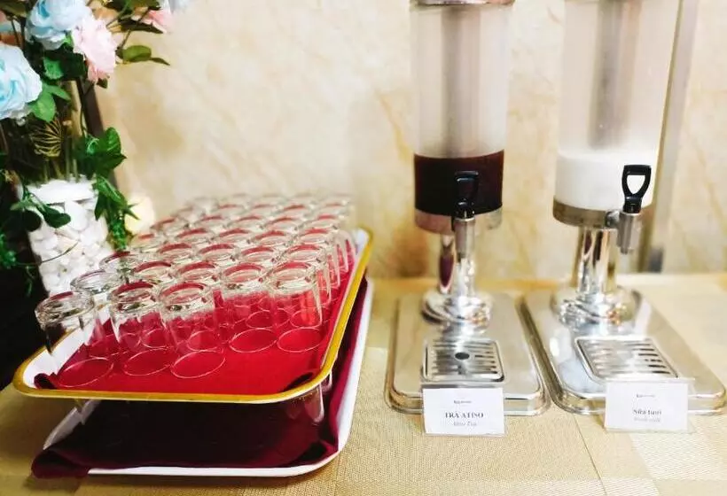 Linh Phuong 8 Hotel   24 Hours Stay