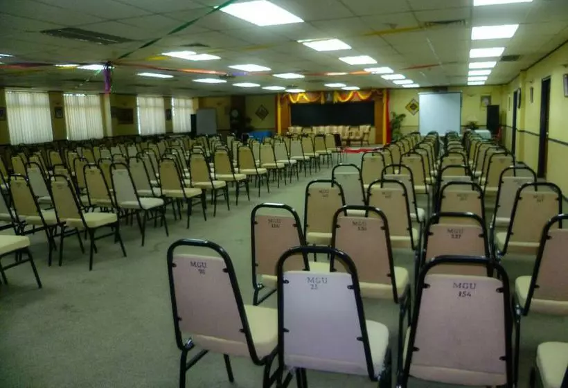 فندق Mgu Firdaus