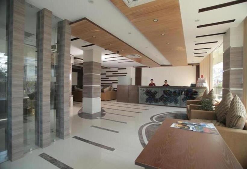 هتل Mirage Regency