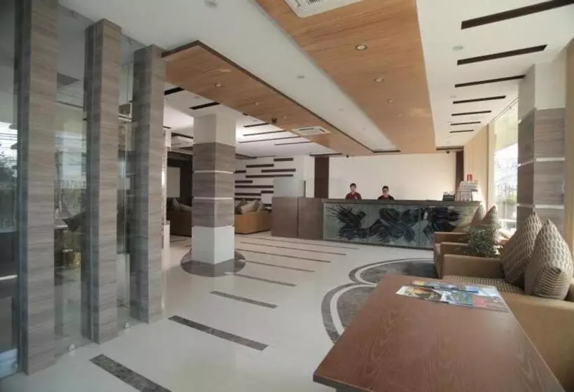 هتل Mirage Regency