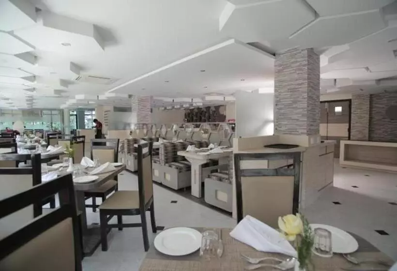 هتل Mirage Regency