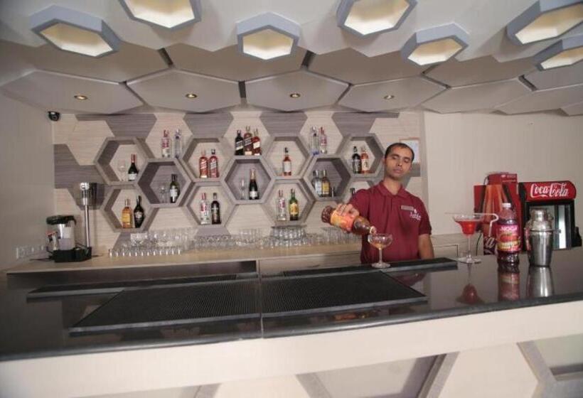 هتل Mirage Regency