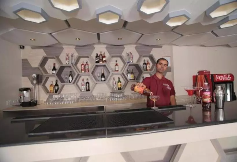 هتل Mirage Regency