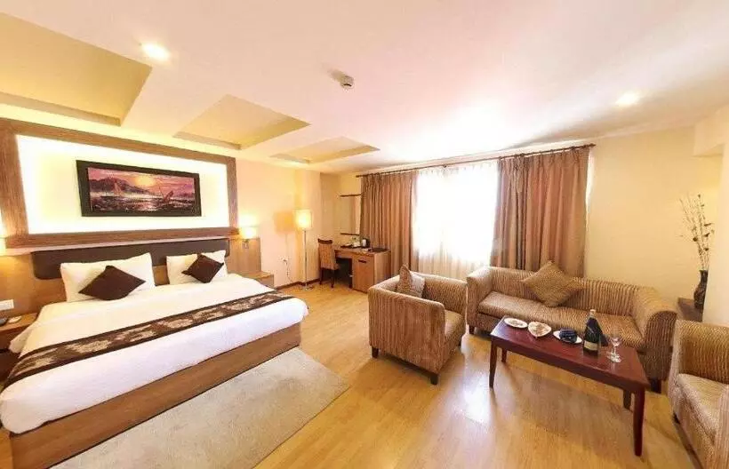 هتل Mirage Regency