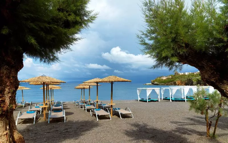 Szálloda Out Of The Blue Resort & Spa