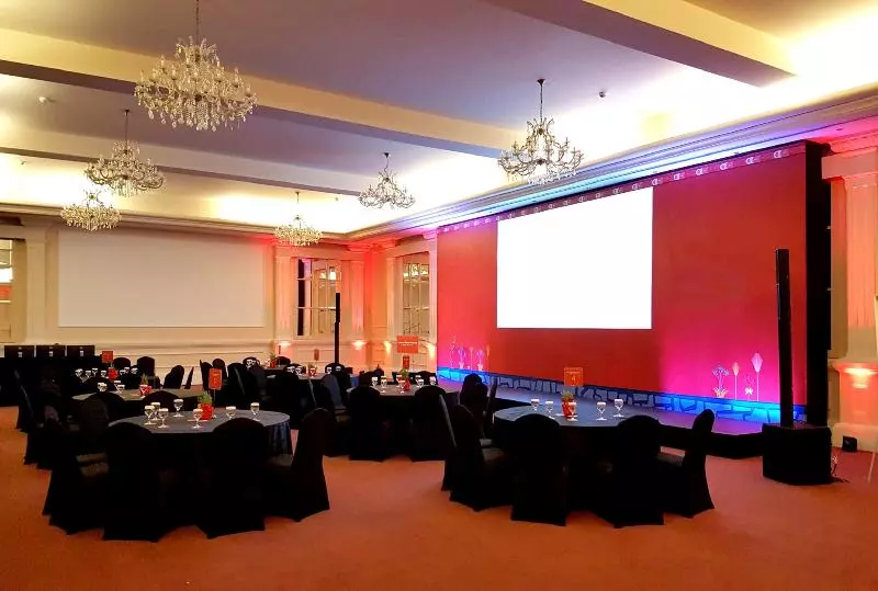 Szálloda Out Of The Blue Resort & Spa