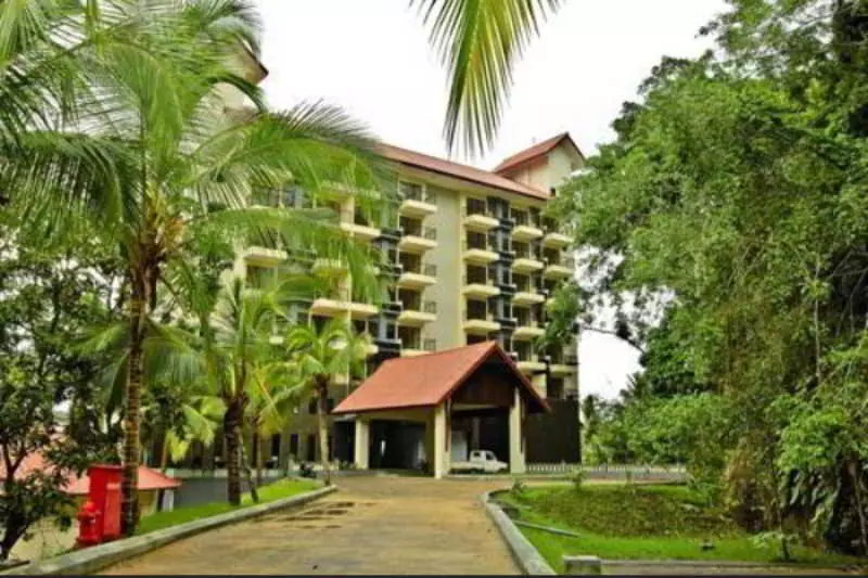 La Prima Hotel Flores