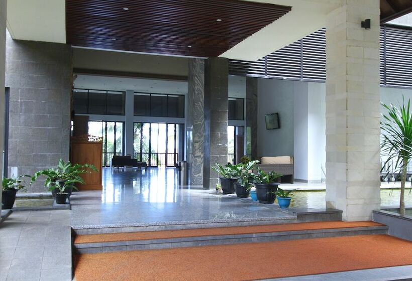 La Prima Hotel Flores