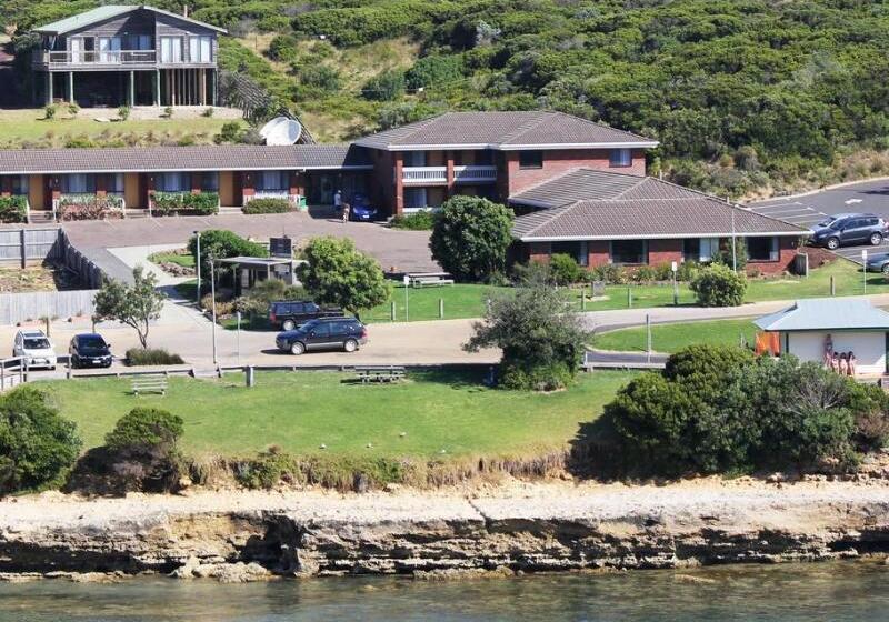 מוטל Southern Ocean Motor Inn