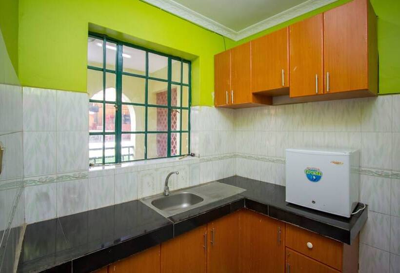 Parkview Safari Hotel And Apartments