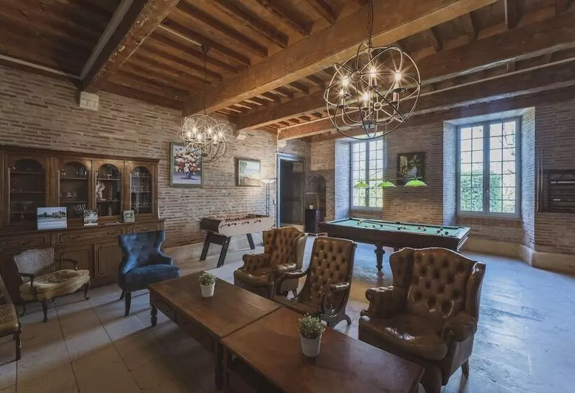 膳宿费 Chateau De Loubejac