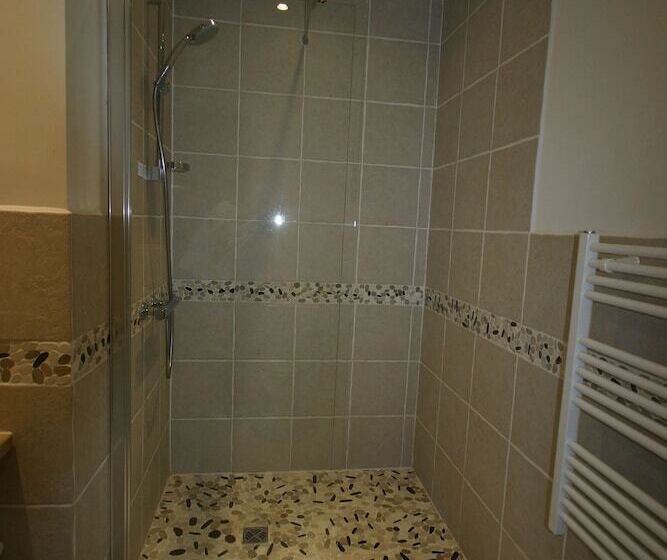 פנסיון Chateau De Loubejac