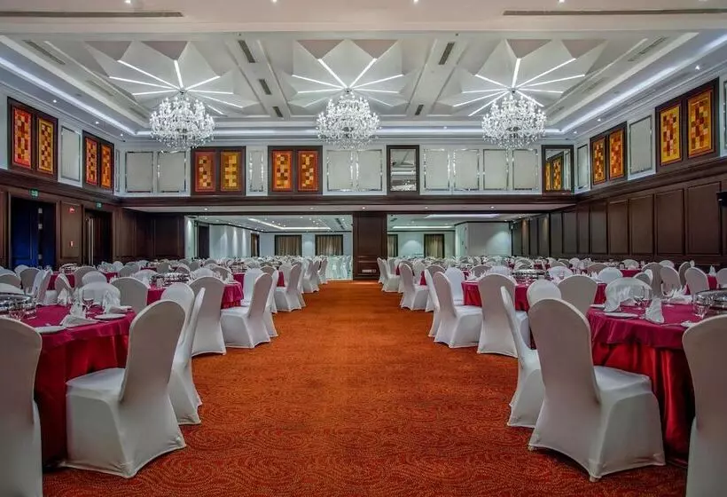 استراحتگاه Le Méridien Dhaka