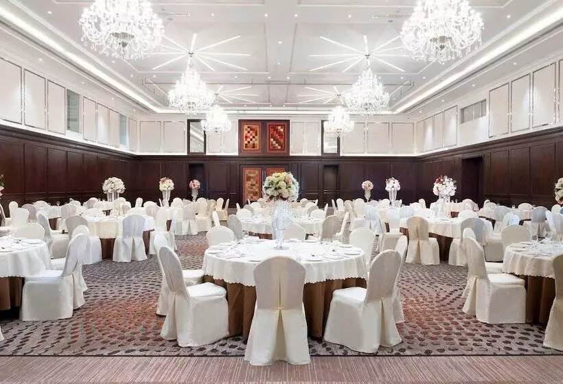 استراحتگاه Le Méridien Dhaka