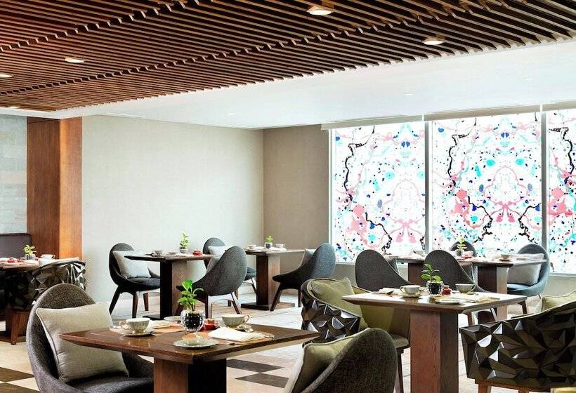 리조트 Le Méridien Dhaka