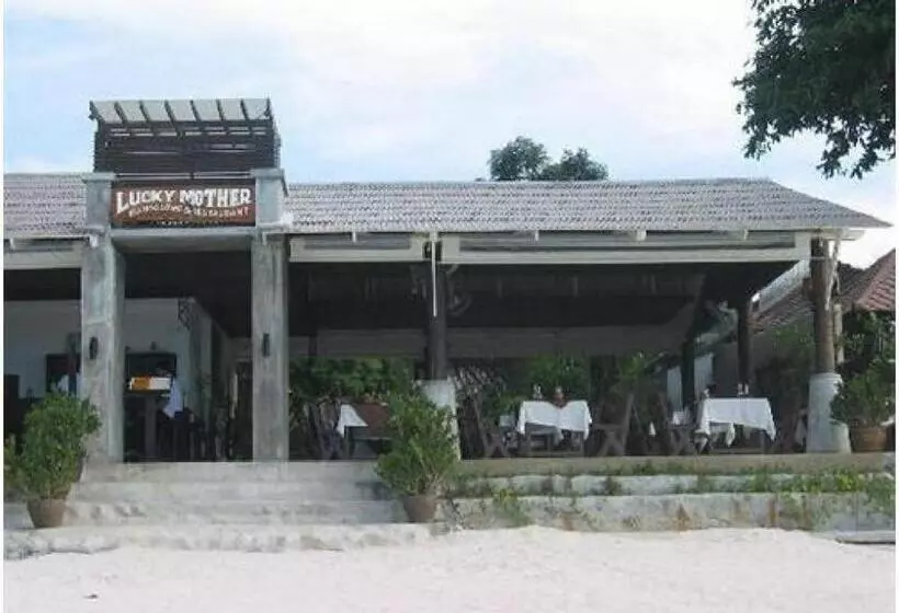 Resort Lucky Mother Bungalow