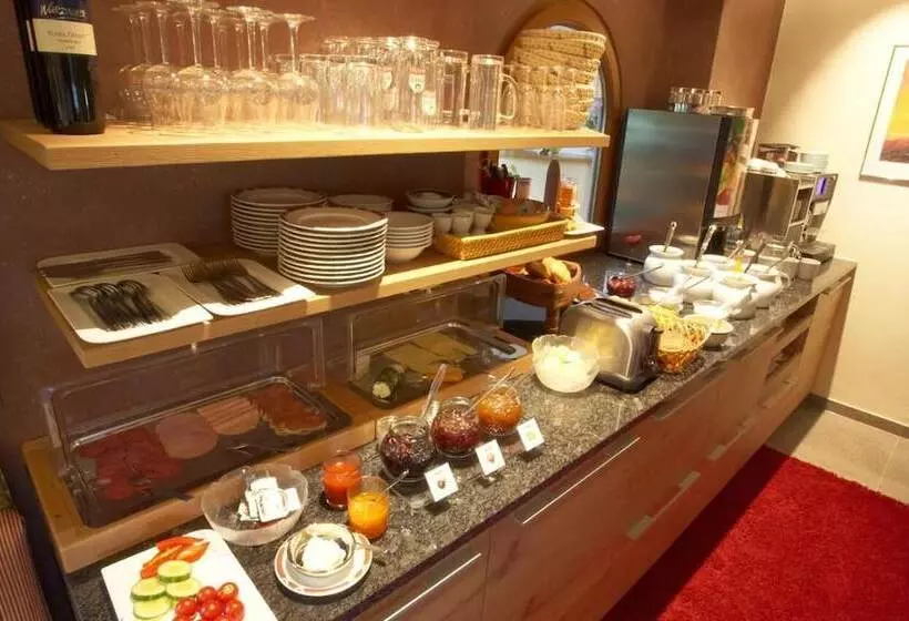 Appart Hotel Amadeus