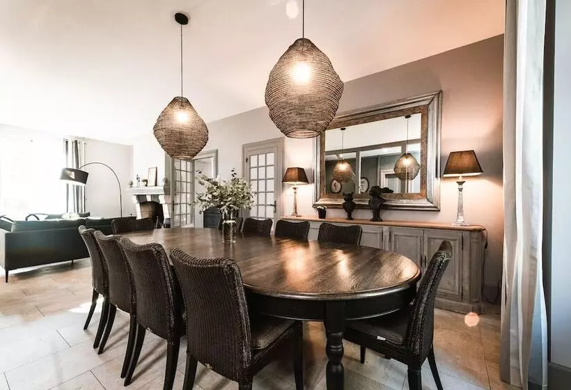 Aamiaismajoitus (B&B) Clos Saint Sulpice