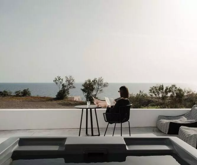 Hotelli Akri Suites Vourvoulos